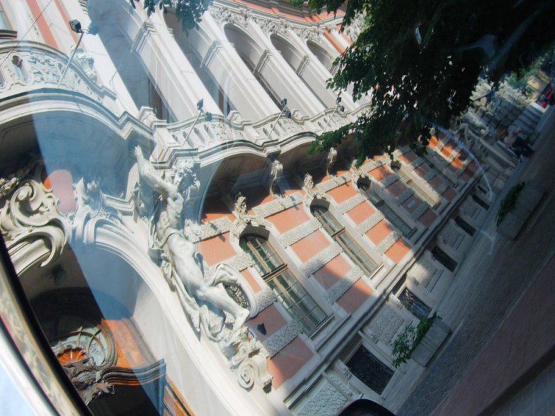 LVIV, cercle des officiers reflet