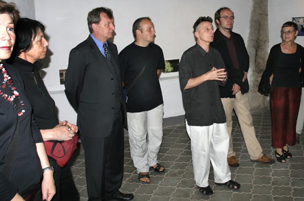 Eröffnung durch den Galeristen